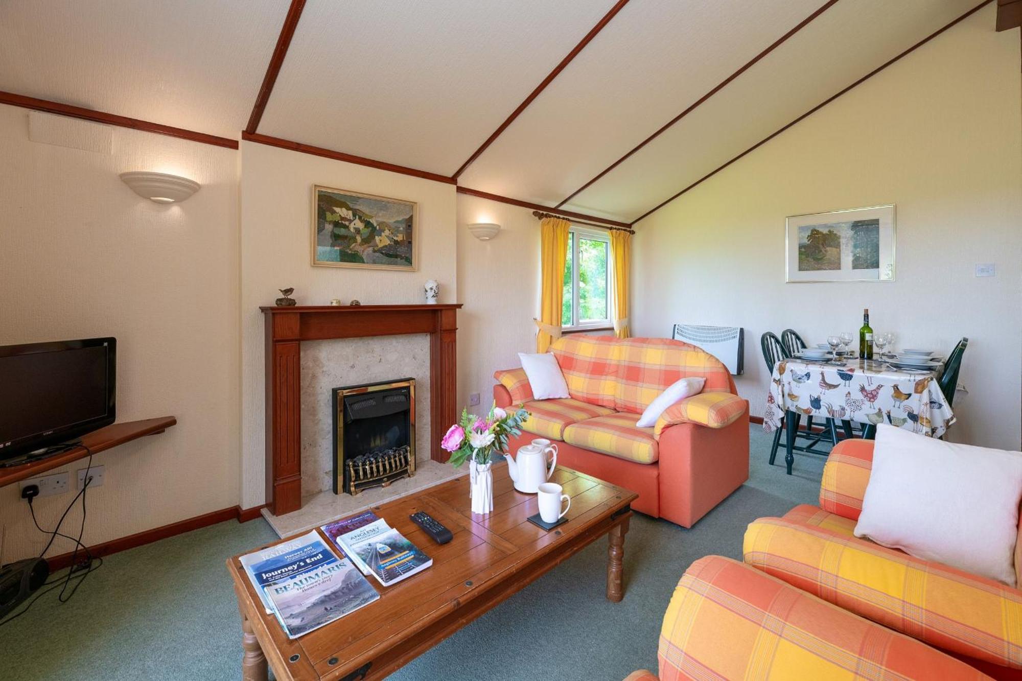 Dinmor Villa Penmon Exterior photo