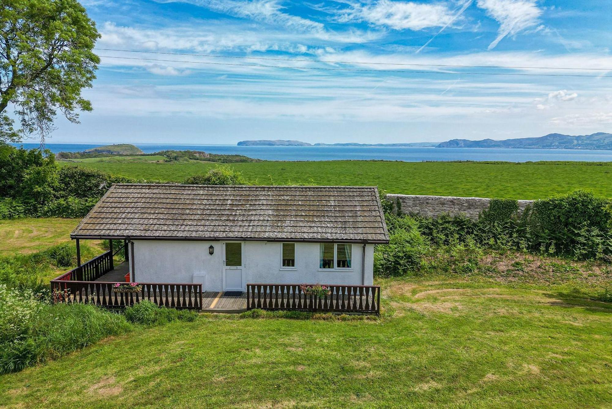 Dinmor Villa Penmon Exterior photo